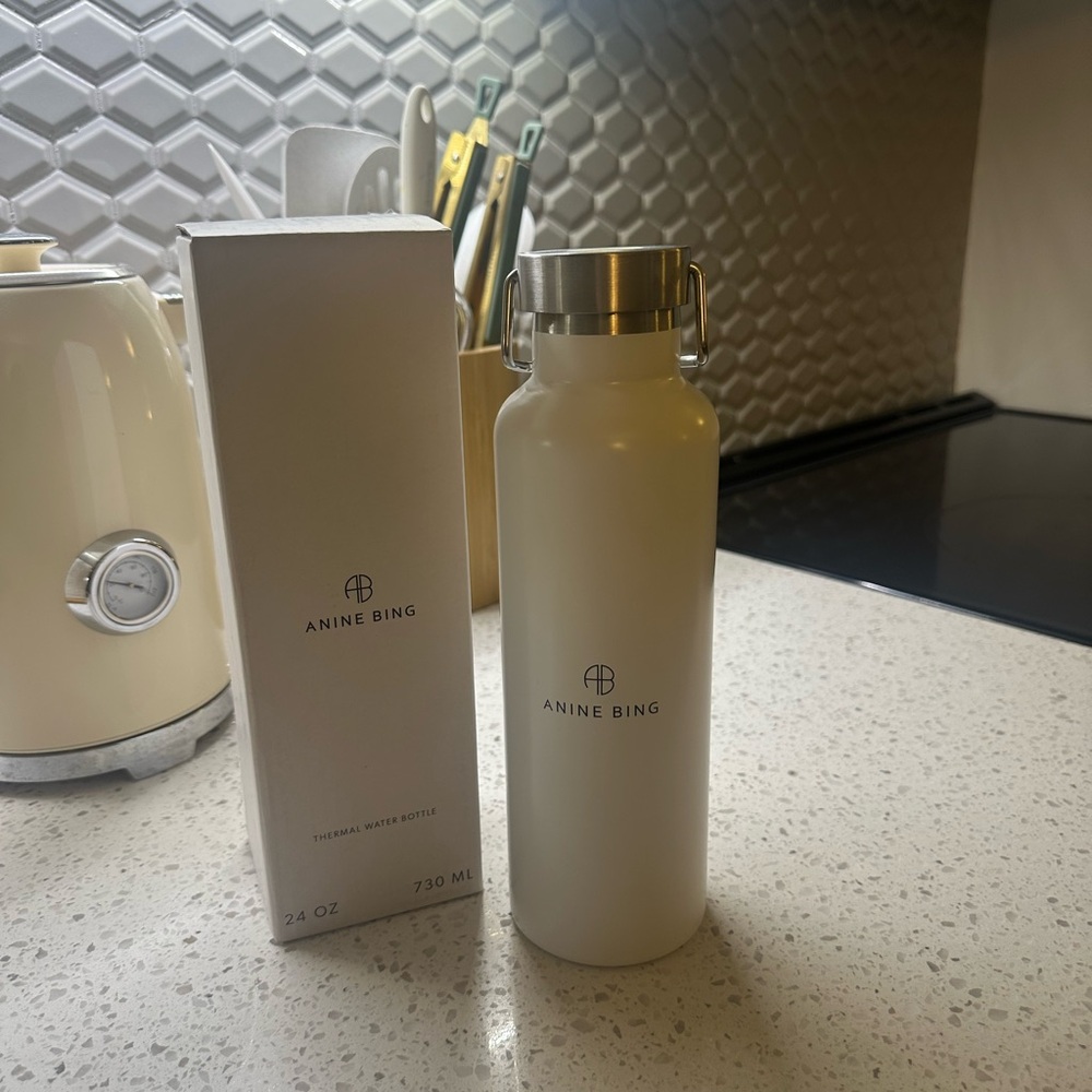 Anine Bing Cream Thermal Bottle